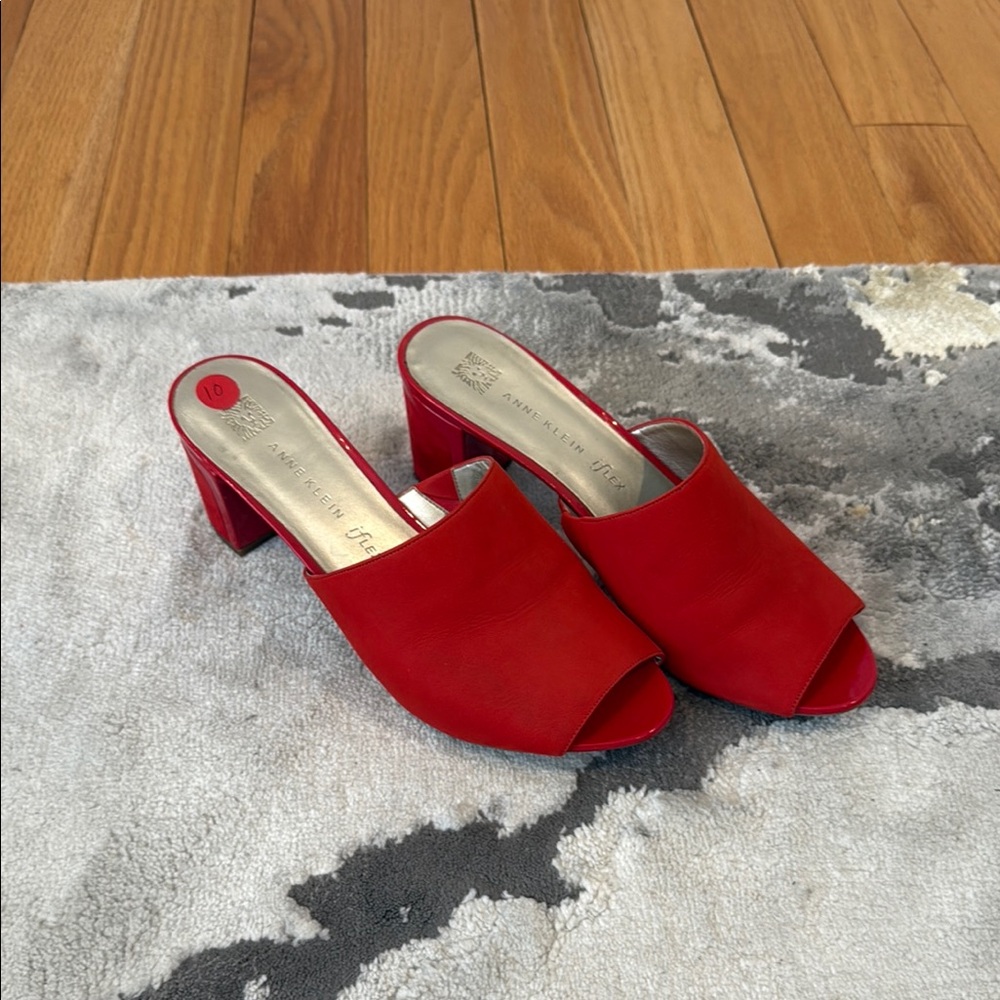 Women’s Red Open-Toe Block Heel Mules